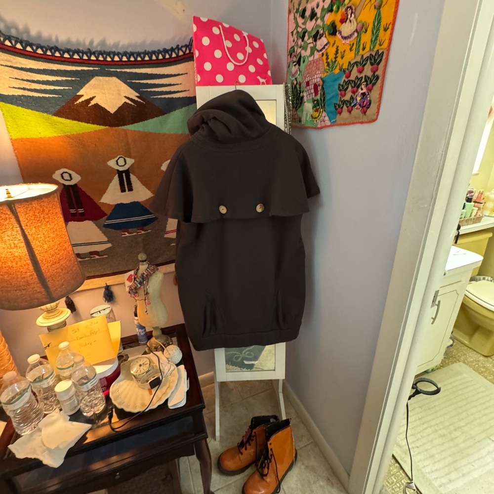 Elegant Green Cape-Style Women's Jacket with hood. Never been worn.